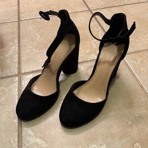 LC Lauren Conrad Black Suede Heels